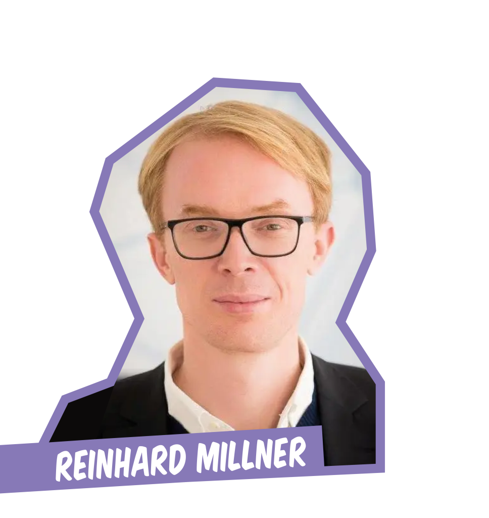 Person männlich gelesen Portrati, weiß, rötliche Haare, dunkle Brille. Reinhard Millner